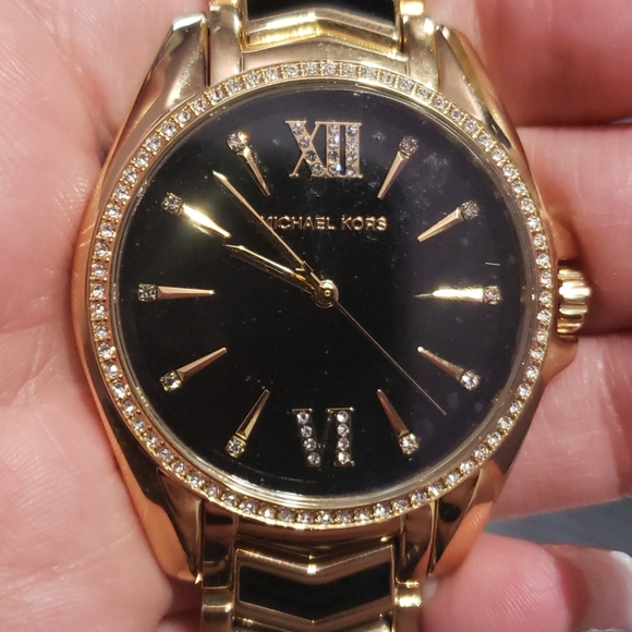 Women's Michael Kors Watch - Picture 6 of 10